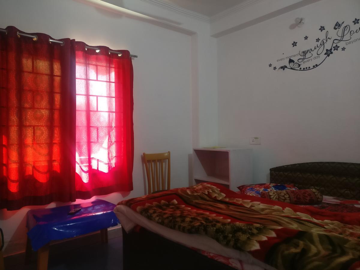 لانسداون Galaxy Hotel & Restaurant المظهر الخارجي الصورة