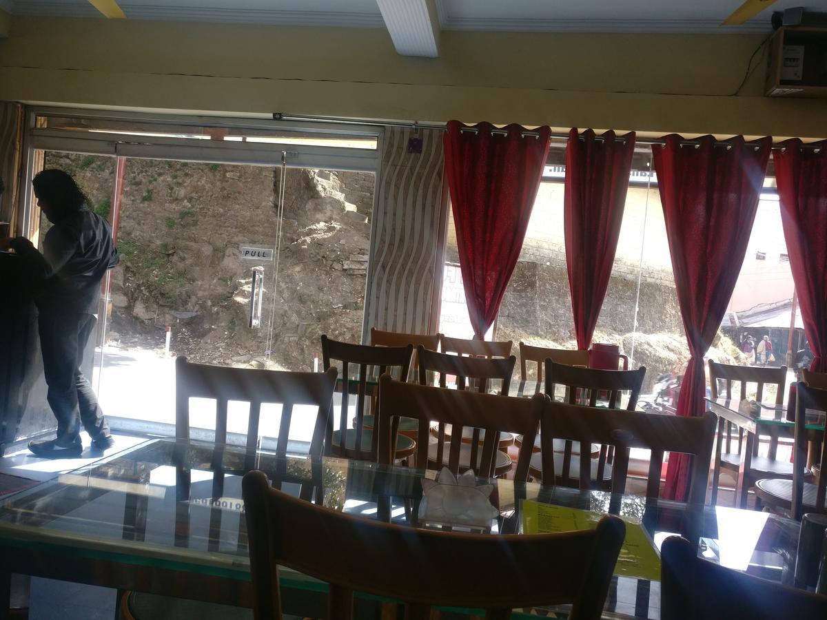 لانسداون Galaxy Hotel & Restaurant المظهر الخارجي الصورة